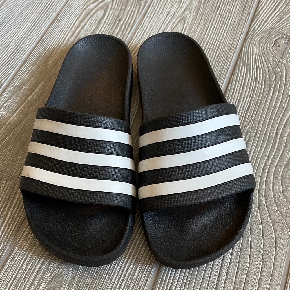 ADIDAS Women’s Black Striped  Rubber Slides